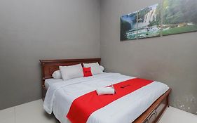 OYO 90061 Melati House Syariah